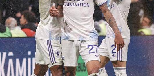 3-0弗赖堡欧联杯封王！维拉破30年冠军荒，英超有望上演欧冠盛景